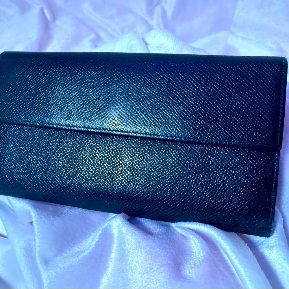 BVLGARI Black Organizer Wallet - Snap, 12 Card Slots, Excellent Condition - Picture 3 of 14